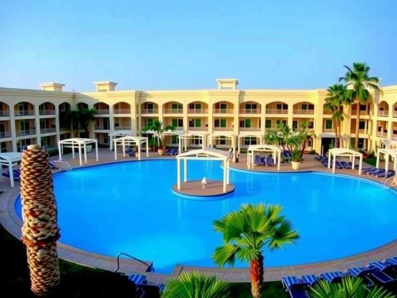 Fine Dining Restaurant at La Palm Resort